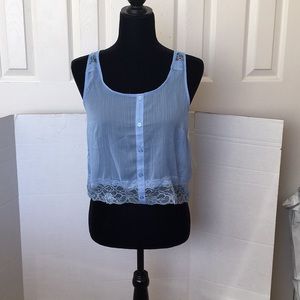 Light weight lacy tank
